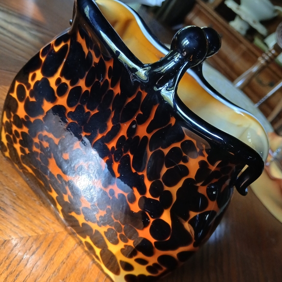 Handblown Glass Leopard Print Clutch/Purse Vase - Picture 7 of 14